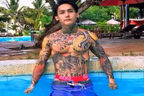 A Đây Rồi: Hot boy xăm trổ dính phốt vì quá “hổ báo“