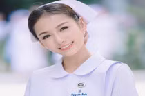 Nữ y tá được mệnh danh “xinh đẹp nhất hành tinh“