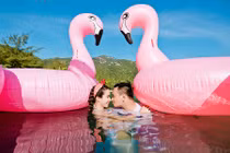 Chuyện tình lận đận của anh chàng lỡ “bỏ bom” bạn gái 