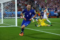 Euro 2016 Tây Ban Nha 0 - 1 Croatia: Nhà vua thua ê mặt