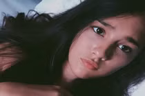 15 tuổi, bé gái lai Việt - Đức đã gợi cảm “chết người“