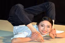 Mê đắm tài sắc tuyệt trần của hot girl uốn dẻo