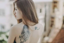 Tâm sự của cô gái 9X xăm hình mẹ quá cố trên lưng