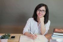 Thêm một cô giáo dạy tiếng Anh miễn phí xinh như mộng