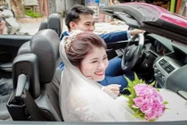 Xôn xao đám cưới sang chảnh rước dâu bằng gần 100 ôtô 