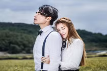 Phụ nữ quá yêu chồng càng khiến chồng muốn rời xa?