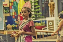 Cô gái ăn xin nổi tiếng vì quá xinh đẹp