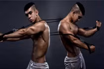 Bị trêu “ẻo lả”, 9X Sài thành lột xác thành “soái ca 6 múi“