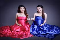 A Đây Rồi: Chị em sinh đôi Hà thành chuyển dạ cùng ngày