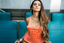 Chưa cưới, Messi đã là kẻ “sợ vợ“