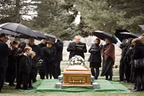 Nằm mơ thấy đám ma là điềm gì?