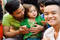 Em bé vùng cao xinh xắn phải chăng chỉ để ngắm?