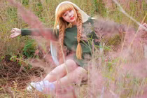 “Búp bê sống” Gia Lai bị chê “mặt đơ một kiểu dáng"