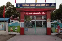 Công an Hải Dương khuyến cáo vụ bảng LED trường học có nội dung phản cảm