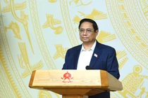 Thủ tướng: Nghiên cứu giảm cán bộ, công chức cấp tỉnh, huyện để tăng cường cơ sở