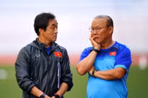 HLV Park Hang Seo có mặt tại Việt Nam, rộ tin đồn tái xuất V-League
