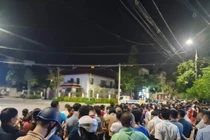 Bắt nguyên Bí thư tỉnh Lào Cai Nguyễn Văn Vịnh: Dân vây kín theo dõi