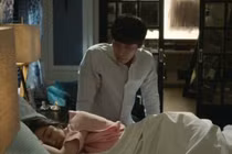 Vợ sốc khi người yêu cũ của chồng đưa con đến đòi danh phận