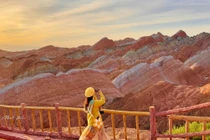 Check-in dãy núi cầu vồng đẹp kỳ ảo ở Thanh Hải