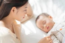 Chồng tự ý nhận nuôi bé gái bị bỏ rơi mà không bàn với vợ