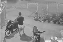 Nam thanh "ngấm đòn" trước màn "buôn dưa lê" của bác hàng xóm