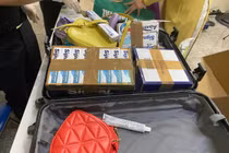 Căn cứ để trả tự do cho 4 nữ tiếp viên hàng không xách ma túy?