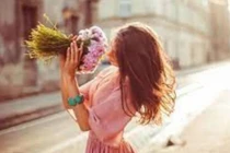 Phụ nữ sở hữu những phẩm chất cao quý này là người hạnh phúc