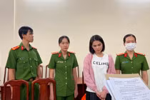  Người mẫu Ngọc Trinh bị khởi tố: Vì sao không được tại ngoại? 