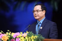 Chân dung ông Nguyễn Đình Khang tái đắc cử Chủ tịch Tổng LĐLĐ Việt Nam