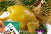 Đánh bài ăn thịt gà, 4 người ở Cà Mau bị công an phạt tiền