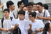 Thí sinh được "tặng" 0,2 điểm vì đề thi Vật lý sai sót