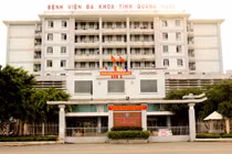 Thiếu nữ sống sót sau khi nhảy lầu tự tử từ tầng 7 bệnh viện