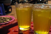 Sự thật đáng sợ về trà đá vỉa hè