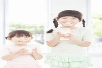 Mẹ có chiêu hay trẻ hết ngán sữa