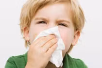 Trẻ dễ bị viêm mũi, viêm xoang, vì sao?