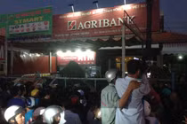 Hàng trăm CS bao vây kẻ cướp NH Agribank ở Đồng Nai