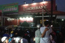 Hàng trăm CS bao vây kẻ cướp NH Agribank ở Đồng Nai