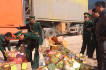 Container chở pháo lậu khủng bị bắt tại Quảng Bình