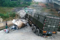 Xe đầu kéo đâm nhau trên cao tốc NB-LC, tài xế chết tại chỗ