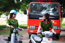 Một ngày làm việc của những nữ cảnh sát PCCC