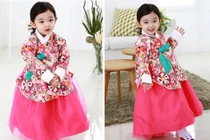 Ảnh những "thiên thần nhí" mặc quốc phục các nước gây sốt