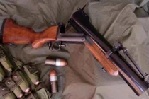 Tại sao súng phóng lựu M79 lại được binh sĩ yêu quý?