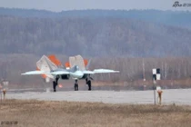 Mãn nhãn tiêm kích tàng hình T-50-8 Nga tung cánh