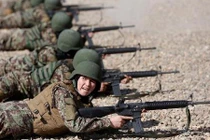 Bất ngờ trong trại huấn luyện nữ quân nhân Afghanistan