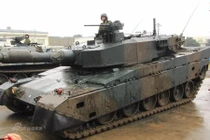 Hé lộ tính năng “khủng, độc” xe tăng Type 90 Nhật Bản