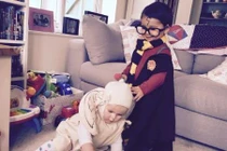 Xem bé biến hình thành những nhân vật giả tưởng