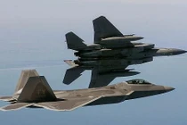 Mục kích F-22, Su-30MKM tập trận hoành tráng ở Malaysia