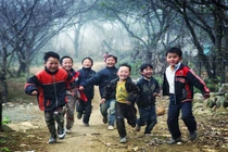 Ảnh trẻ em hồn nhiên hết cỡ qua ống kính phượt thủ