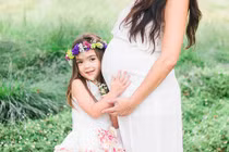 Ý tưởng chụp ảnh đẹp cho bà bầu bảo đảm không đụng hàng