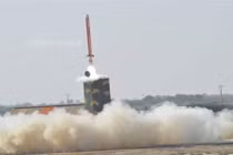 Pakistan bắn thử thành công tên lửa hành trình 700km